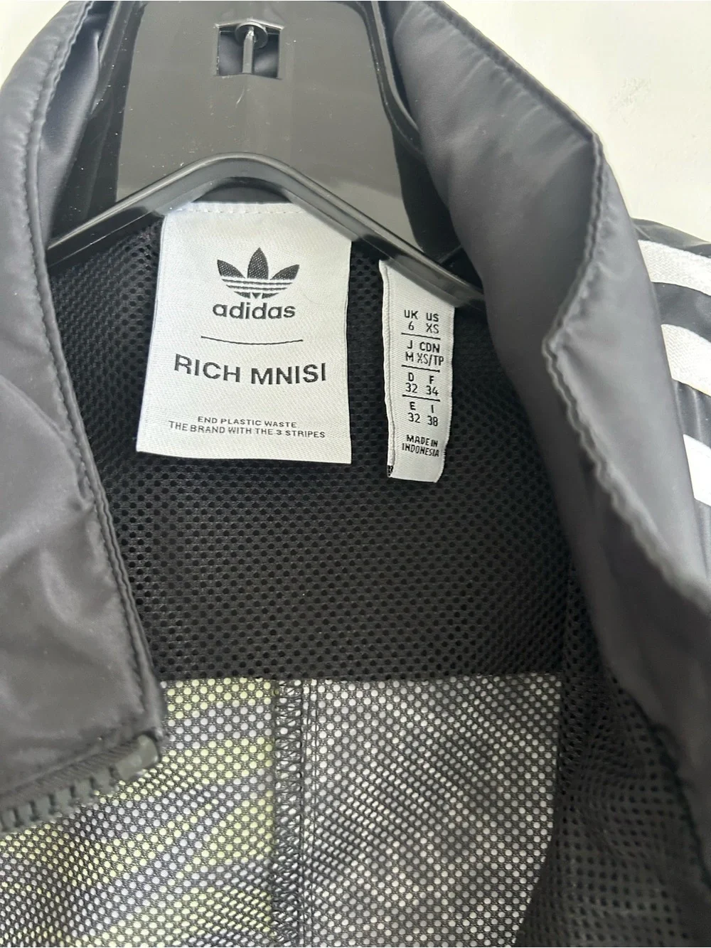 Adidas Originals x Rich Mnisi Cropped Jacket - WORE ONCE - Size XS - Picture 10 of 10